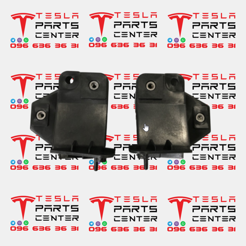 Ліве кріплення переднього бампера 106133100B TESLA