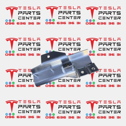 Кронштейн бампера переднього, правий 106142500B TESLA