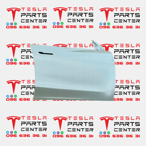 Дверка передня права 1501462E0A TESLA