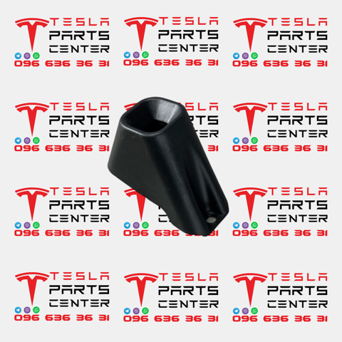 Кронштейн решітки переднього бампера 151446600A TESLA
