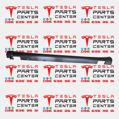 Накладка зовнішня (молдинг) порога, правий 600587500J TESLA