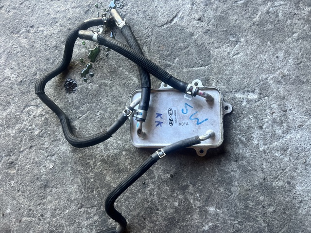 Радіатор охолодження, АКПП 256204R000 HYUNDAI