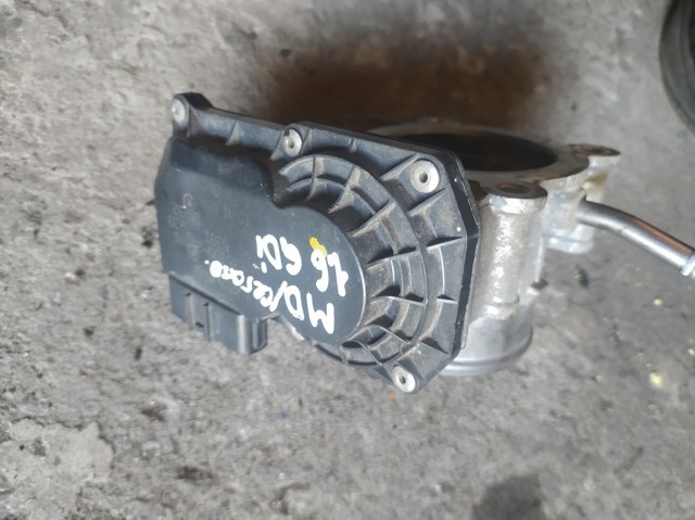 Дросільна заслінка в зборі 351002B310 HYUNDAI