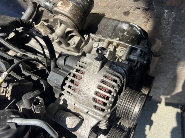 Генератор 373002G150 HYUNDAI