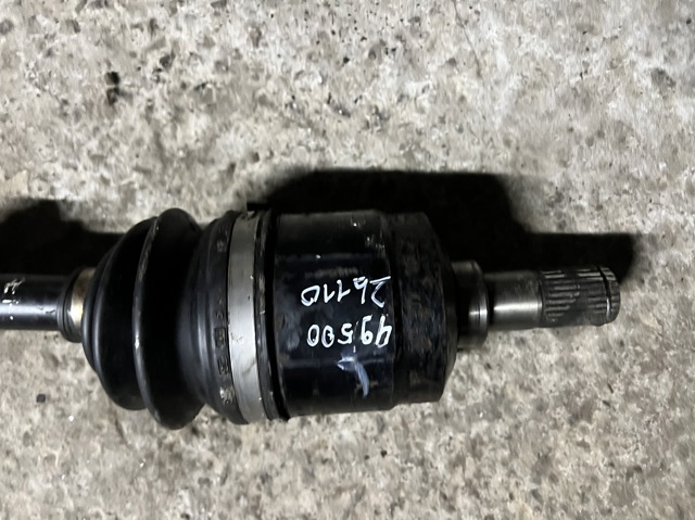 Піввісь передня ліва 495002B110 HYUNDAI