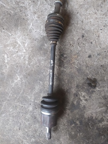 Піввісь передня ліва 495012L010 HYUNDAI