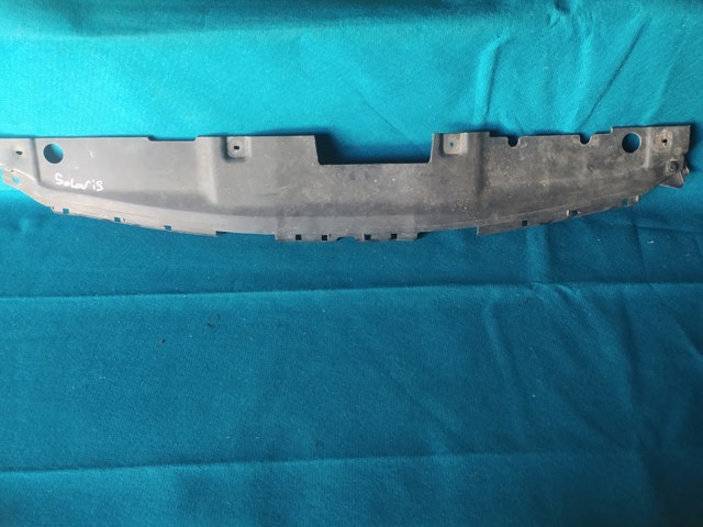 Накладка дифузора радіатора верхня 863521R000 HYUNDAI