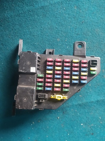 Коробка запобіжників 911102E001 HYUNDAI