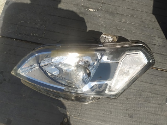 Фара 921012KXXX HYUNDAI