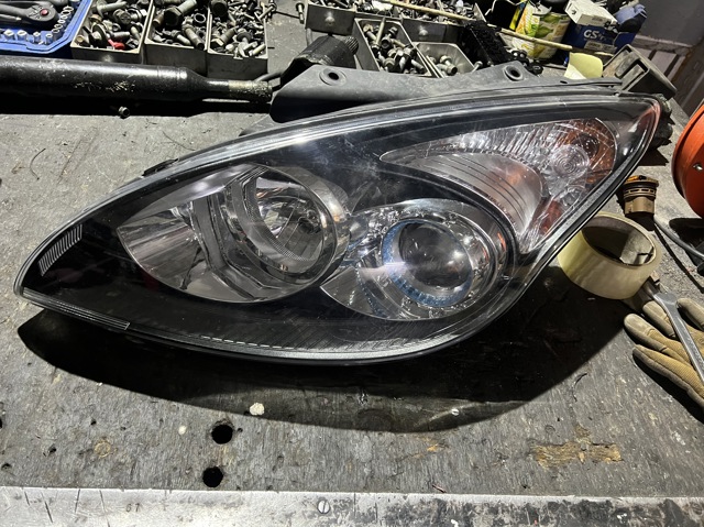 Фара 921012R000 HYUNDAI