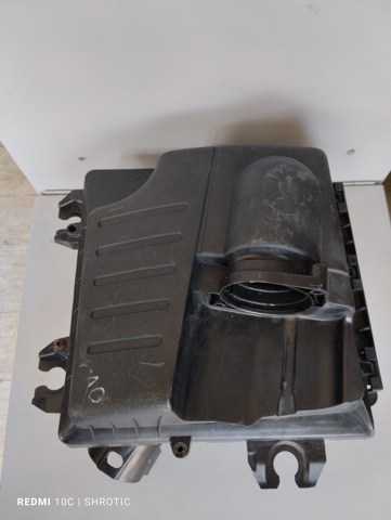 Корпус повітряного фільтра 8200467321 RENAULT