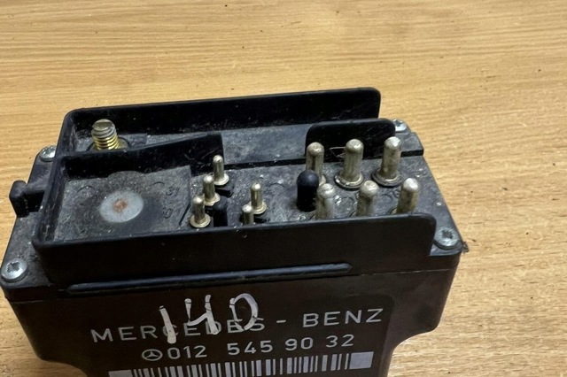 Реле накалу 0125459032 MERCEDES