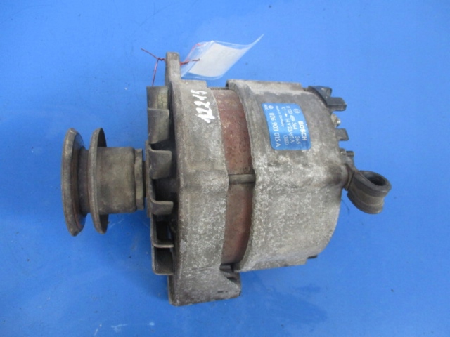 Audi 80 b3 1.8 карбюраторний генератор 65a bosch 0120489364
