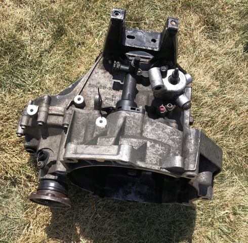 Корпус коробки передач 02T301103AC VAG