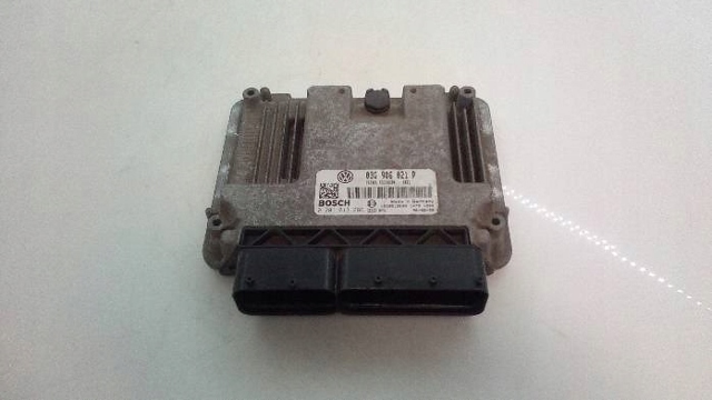 Модуль управління двигуном 03G906021P VAG