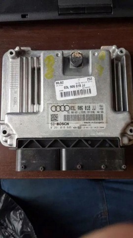 Блок двигуна 03L906018JJ VAG
