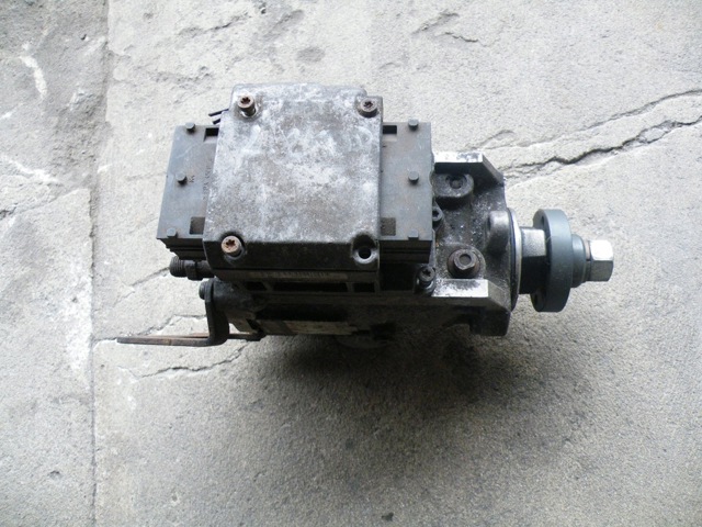 Насос паливний високого тиску 0470504218 BOSCH