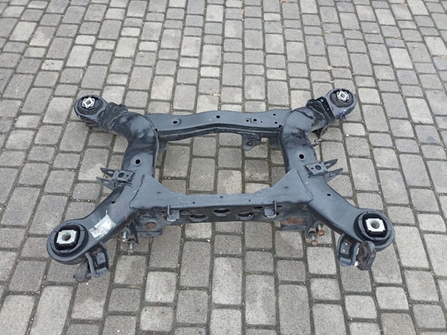 Балка задньої підвіски, підрамник 04877623AC CHRYSLER
