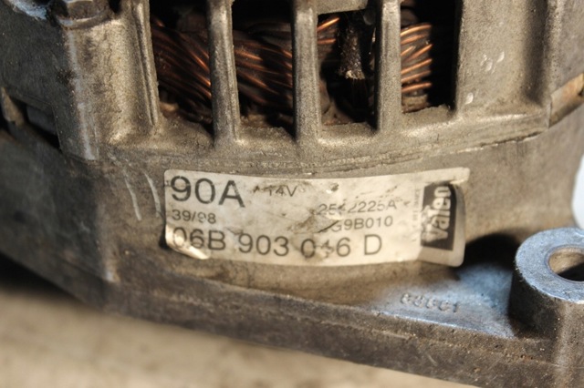 Авто генератор 06B903016D VAG