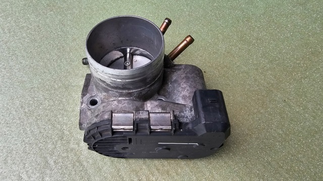 Заслінка повітряна 06D133062 VAG