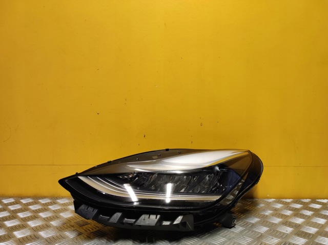 Блок фара ліва 107737100L TESLA