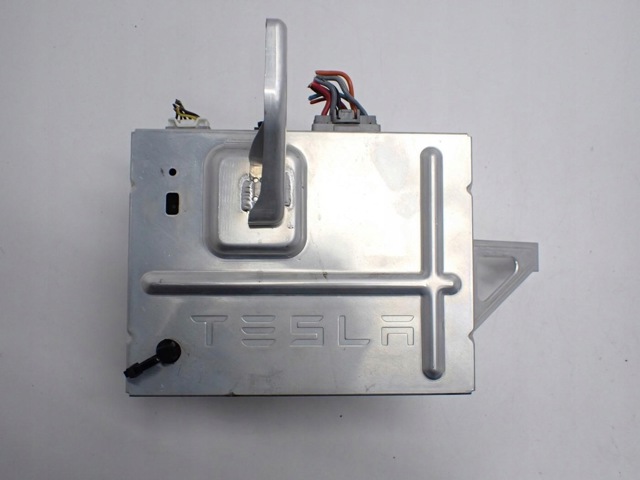 107974800 Tesla