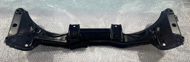 Підрамник передній 1096902 BMW