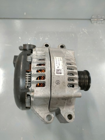Авто генератор 12317616120 BMW
