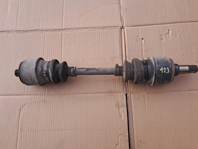Напіввісь задня 1233500410 MERCEDES