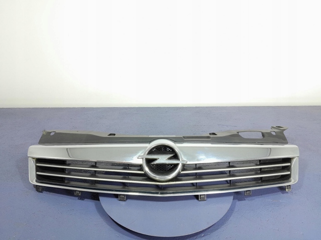 Облицювання радіатора 13225775 OPEL