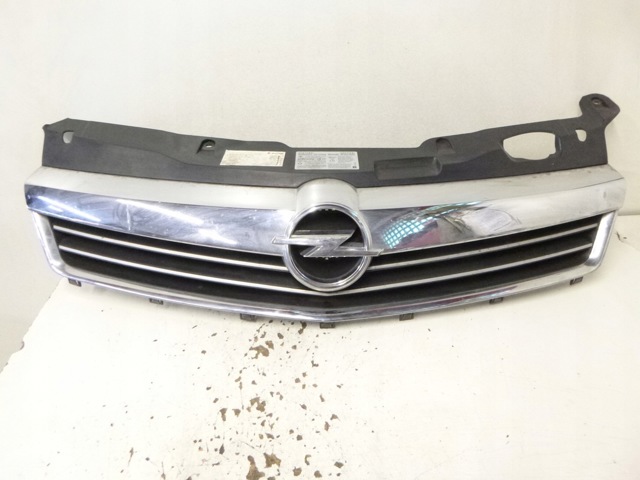 Захисна решітка радіатора 13225780 OPEL