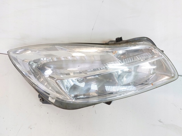 Фара комбінована, передня 13226781 OPEL