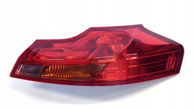 Задні ліхтарі 13226857 OPEL