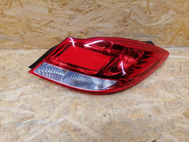 Задній правий стоп 13279622 OPEL