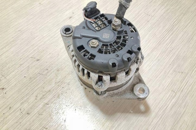 Генератор автомобільний 13579668 OPEL