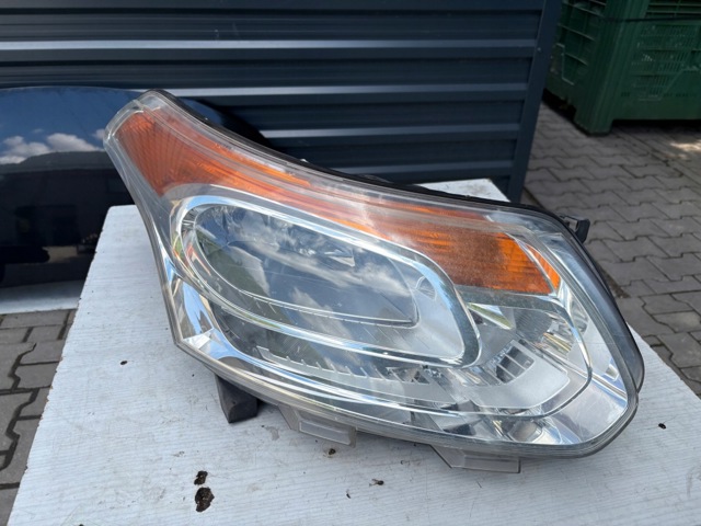 Фара правая 1EG00976702 HELLA