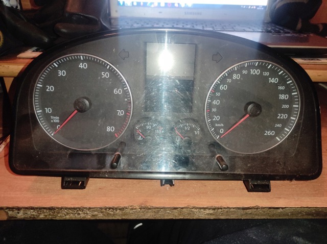 Щиток приладів 1T0920861 VAG