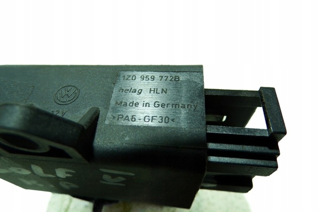 Реле підігріву сидіння 1Z0959772B VAG