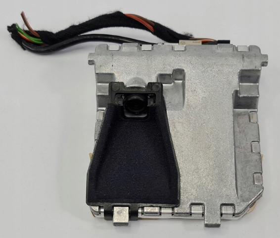 Переднє скло 2126704101 MERCEDES