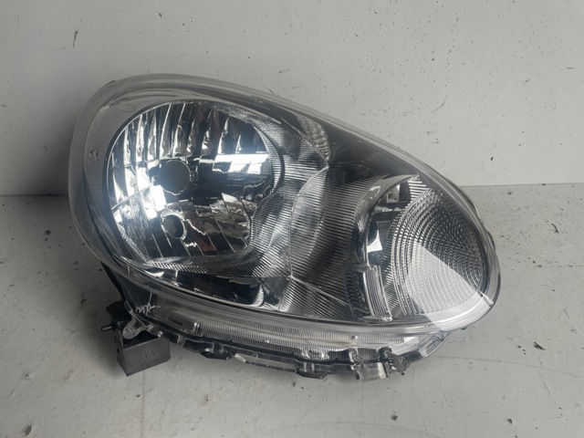 Фара комбінована, передня 260101HB0B NISSAN