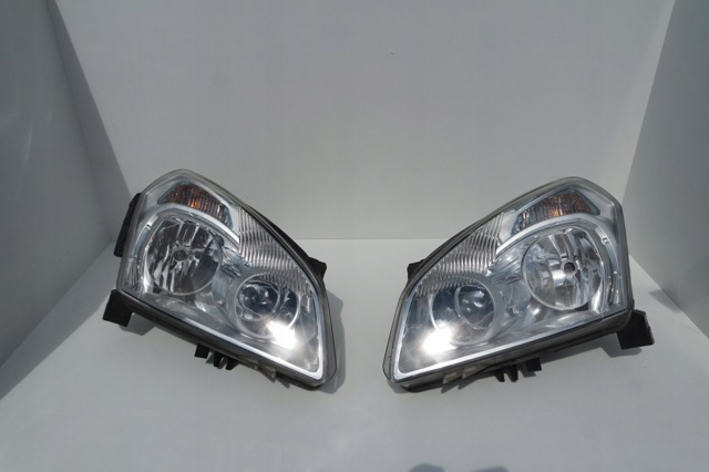 Права блок фара 26010JD90A NISSAN