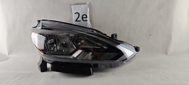 Фара дальнього світла в зборі 260603YU0A NISSAN