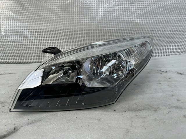 Основна фара в зборі ліва 260608405R RENAULT