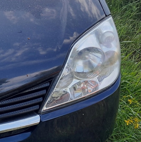Блок фара ліва 26060AU800 NISSAN
