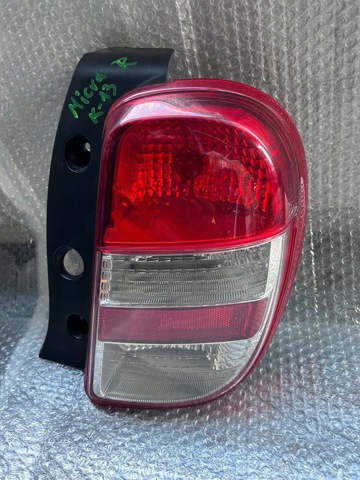 Ліхтар задній правий 265501HA0B NISSAN