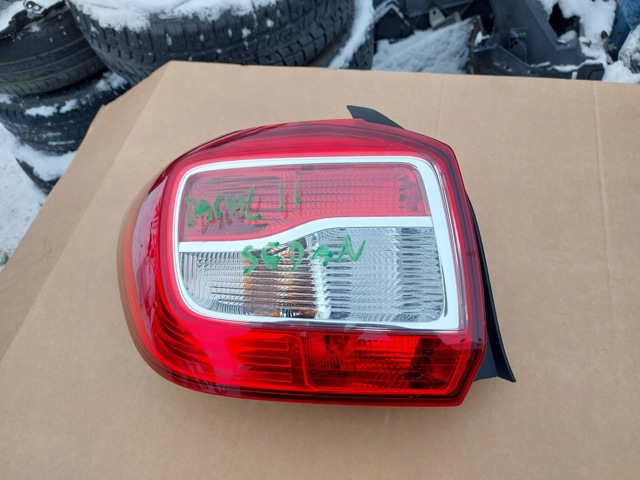 Задня ліва фара 265556233R RENAULT