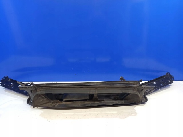 Оперення в зборі 30655380 VOLVO