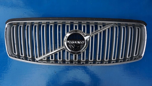 Решітка радіатора 31425934 VOLVO