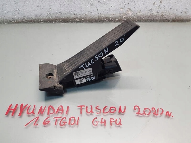 Підаль газу 32700N7100 HYUNDAI