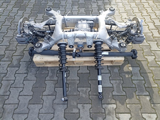 Піввісь задня, ліва 33208664045 BMW